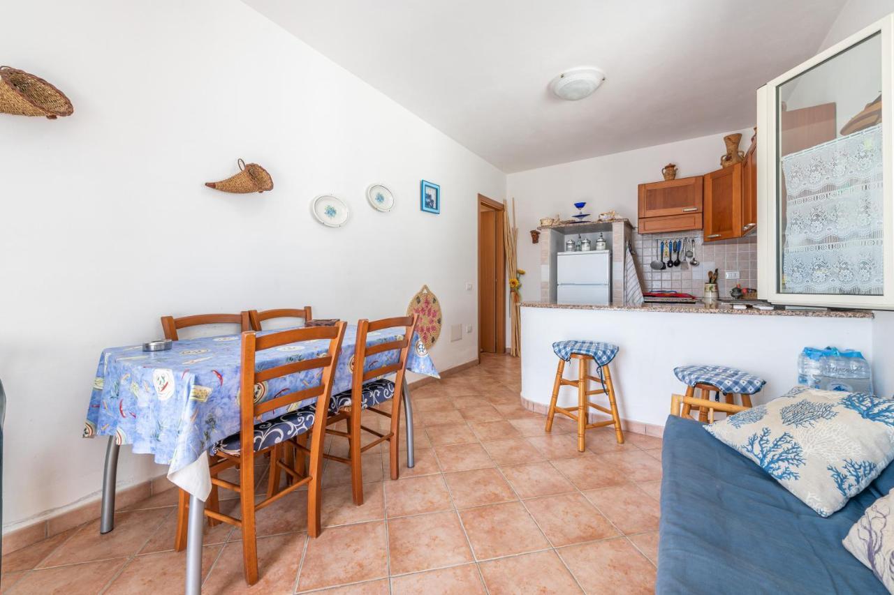 Casa Vacanze 21 Aprile - T Calasetta Esterno foto